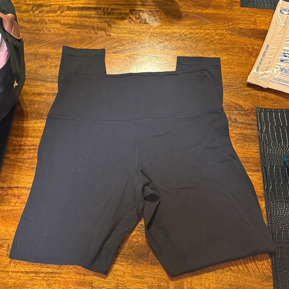 Lululemon align High-Waisted 28” leggings - black/size 10 - Picture 5 of 8
